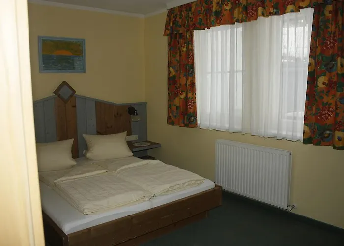 アパート Ebene イシュグル